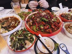 -海盗船. 龙虾烧烤. 酒馆
