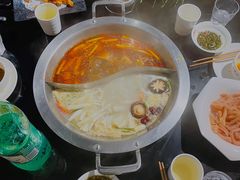 鸳鸯锅底-吴记老锅底麻辣火锅(福州路店)