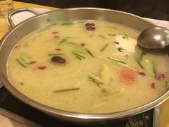 -佰人王串串香火锅(洋珠巷店)
