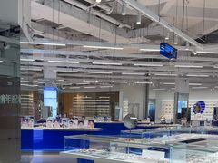 -优购镜仓(黄岛吾悦店)
