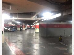 -日月光中心-停车场