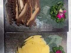 -芝小官毛肚火锅海鲜自助(苏州吴江区万宝店)