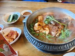 -喇喇排骨火锅·传统韩式脊骨汤(望京西园总店)