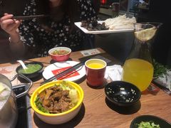 -牛很鲜潮汕牛肉火锅(朝晖路店)
