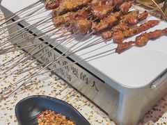 -小董哥烤串·爆汁大油边(故宫店)