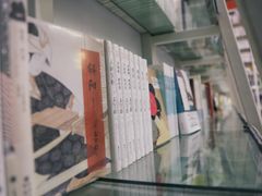 -钟书阁(松江泰晤士小镇店)