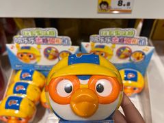 -咻啵翔翔零食基地(万达广场店)
