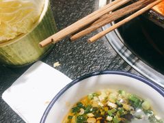 -两三事小郡肝串串香火锅(桂庙店)