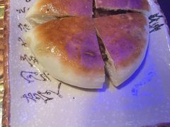 酱肉锅盔-缪氏川菜(深圳北站缤果空间店)