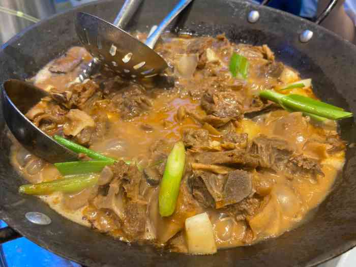 羊妈妈烤全羊(桂园店)-"隐藏在桂圆片区的小角落,以前是搞自助形式.