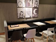 -百里峡七彩艺术小镇