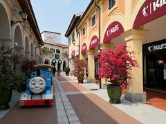 -佛罗伦萨小镇广佛名品奥特莱斯(疏港路店)