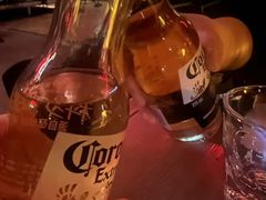 -FOUR PLAY BAR