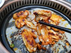 牛蛙-锤头鲨毛肚海鲜烤肉自助餐厅(国购广场店)