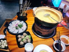 -捞围鲜·港式打边炉(海阳路店)