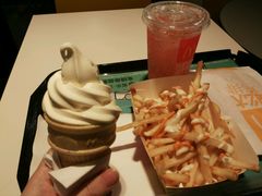 -麦当劳(新世纪环球中心店)