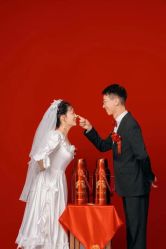 -伯爵婚纱摄影(光谷店)