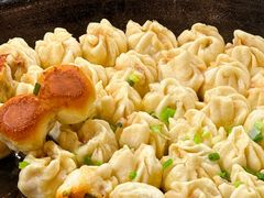 特色葱煎包-赵宝美煎包店
