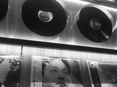 -黑胶星球(华发中城商都店)
