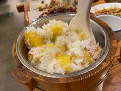 土豆焖饭-滇香肴·云南菜蒸汽石锅鱼(云南北路店)