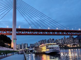 有些情感走到了尽头，就欣然接受吧。「长滨路」