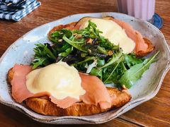 -ROAST coffee & eatery