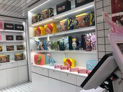 -泡泡玛特POPMART(上海环球港店)