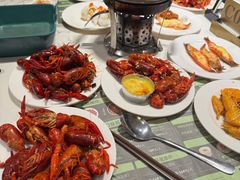 -金马门国际美食百汇(珞喻路店)