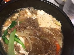 锅仔牛肉汤-本家韩国烤肉(青岛万象城店)
