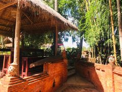 -乌托邦酒吧和餐厅