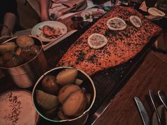 现烤三文鱼-JUJU韩式烤肉·干杯小酒馆