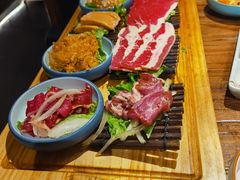 -明洞阿姨·韩式酱蟹烤肉·创意料理(三元桥店)