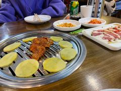 土豆片-·缸桶屋·韩式牛肋条自助烤肉(西湖D11店)