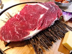 肉眼牛排-三国惹火烤肉