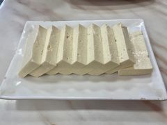 豆腐-彭记铁锅肥肠(东四总店)