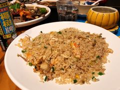 -臻鲜燕海鲜融合餐厅(金陵style店)