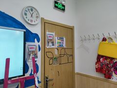 -缤纷鸟美术书法(建大校区)