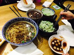 -新梅华·茶点餐厅(欧尚店)