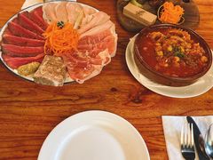 -羽深肉铺 Steak & Wine