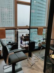 -C-18 SALON