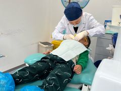 -岳辰齿科(浦东长泰店)