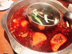 -小天鹅火锅·一线江景洪鼎旗舰店(洪崖洞店)
