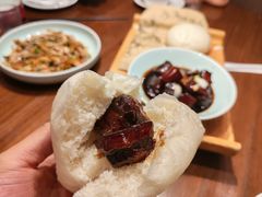 酒酿馒头配红烧肉-四灶儿·2005地道杭帮菜(杭州鼓楼1店)