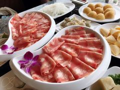 -云中捞高空旋转餐厅(商茂世纪广场店)