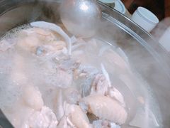 文昌鸡皇椰子鸡-探窝·竹笙椰子鸡(杨箕店)