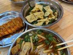 -柳州肥姨妈大骨螺蛳粉(东靖路店)