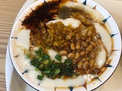 扁担豆腐脑-正南齐北·老街糯米团(洪崖洞店)