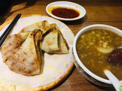 -甲乙饼·北京手工肉饼(西直门凯德茂店)