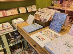 -恋物百货商店(华侨城店)