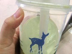 抹茶牛乳-瑞幸咖啡(经四路万达写字楼店)